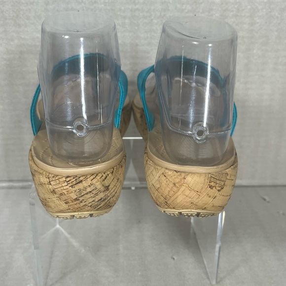 Crocs A-Leigh Turquoise Cork Wedge Thong Sandals Women's Size 7 - Picture 3 of 8